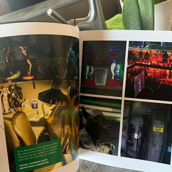 Inside The Studio - The Sideshow Collectibles Studio Book - Figures Art Creators - Picture 12 of 16